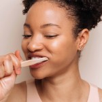 Pâte à dent pour dents sensibles fait au Québec, saveur menthe verte, Attitude